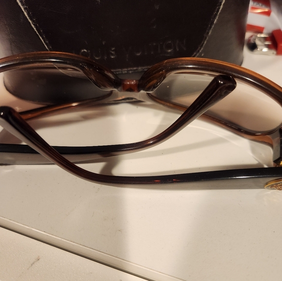 LOUIS VUITTON Brown Speckling Acetate Frame Ursula Sunglasses - Picture 4 of 7